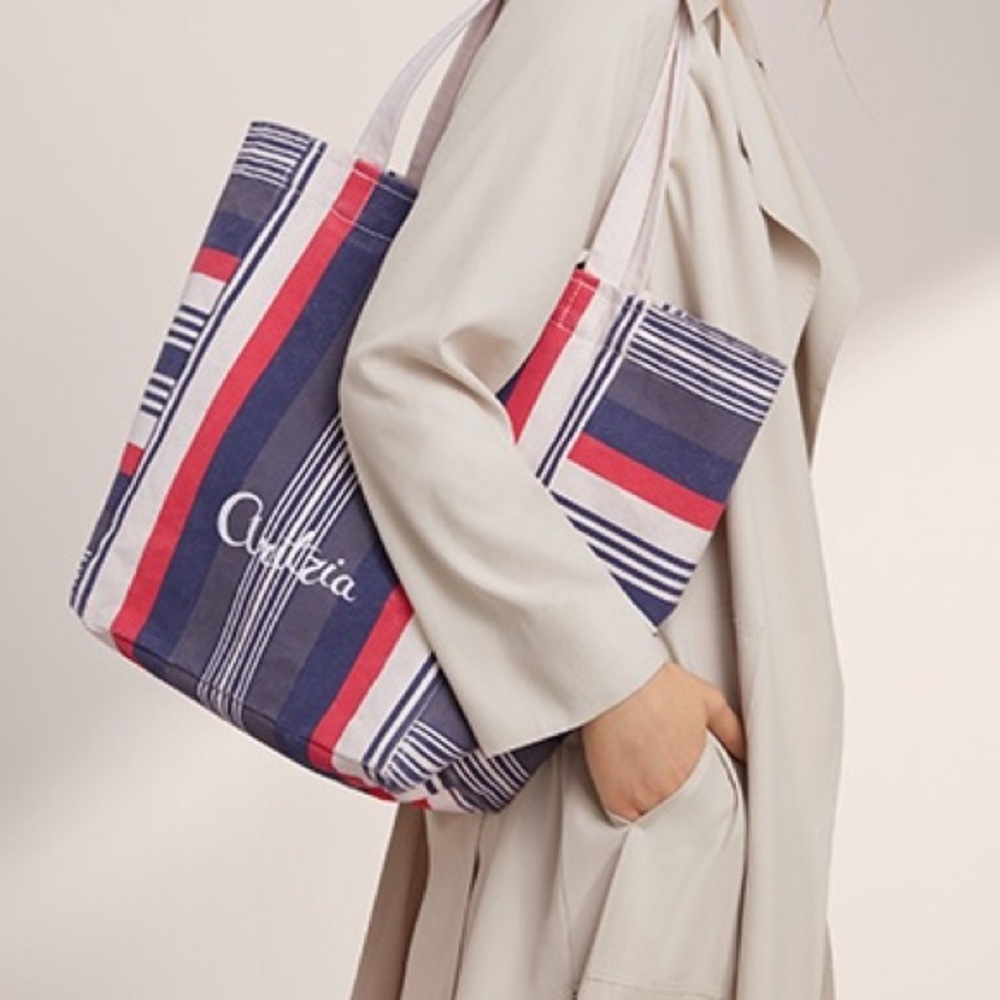Aritzia Tote Bag “Patriot” | Striped Canvas | Red, Navy, White nwt